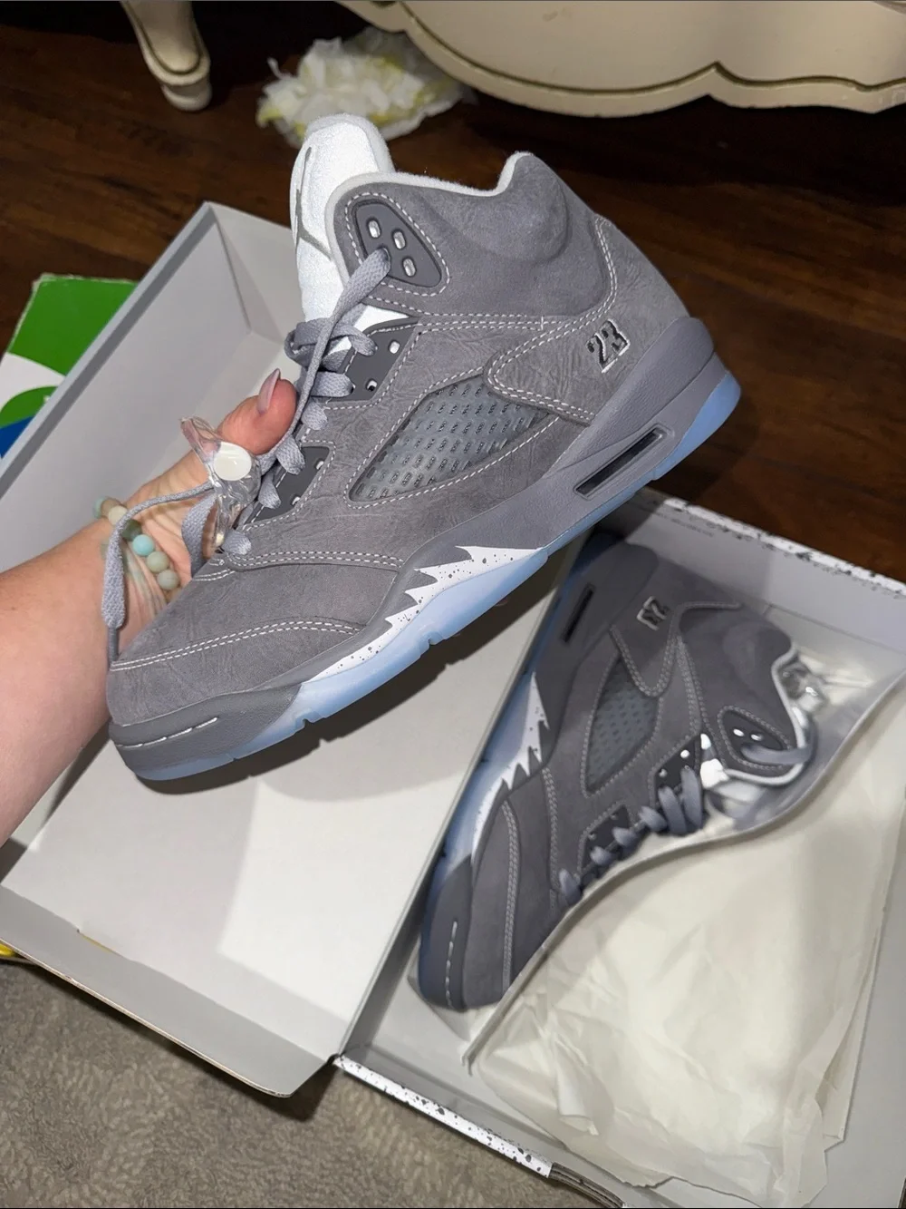 Jordan 5 Wolf Grey size 7Y BNIB